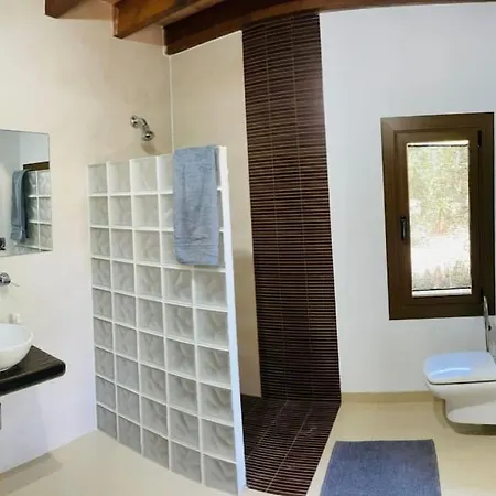 Stunning Country With Panoramic Mountain Views Villa *