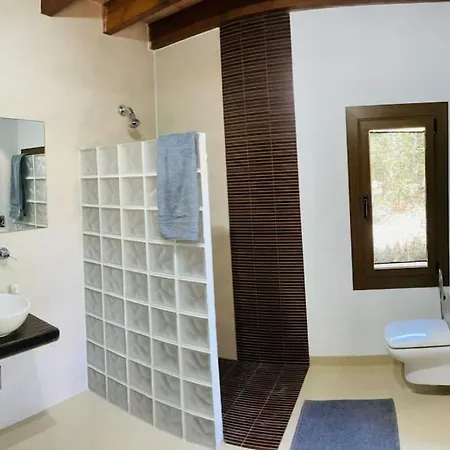 Villa Stunning Country With Panoramic Mountain Views *