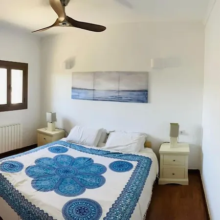 Stunning Country With Panoramic Mountain Views Villa