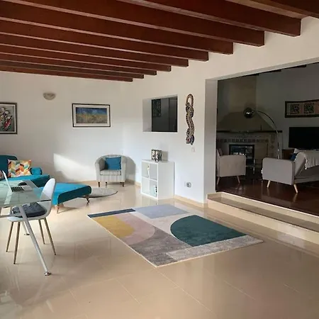 Villa Stunning Country With Panoramic Mountain Views *